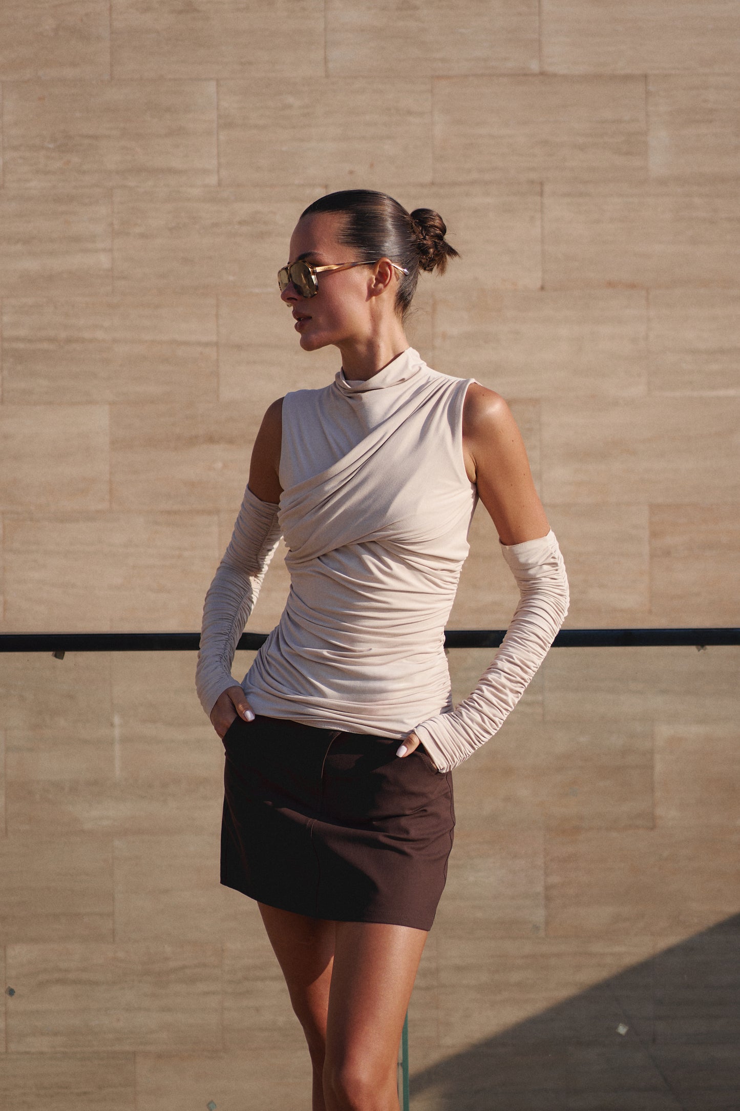 Top with Detachable Sleeves “Sculpt”