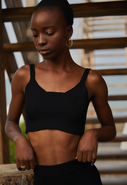 Cropped top made of knitted fabric