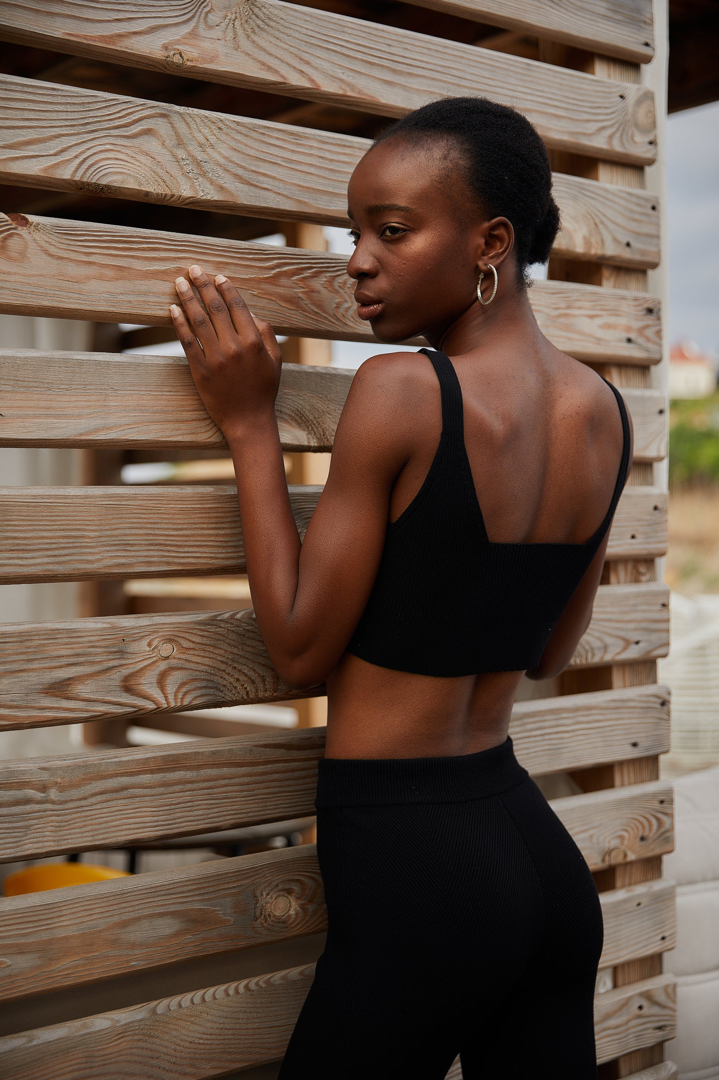 Cropped top made of knitted fabric